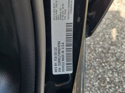 Used 2024 RAM 1500 Laramie RWD image 31
