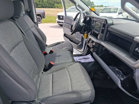 Used 2024 Ford F250 XL w/ FX4 Off-Road Package AWD/4WD image 34