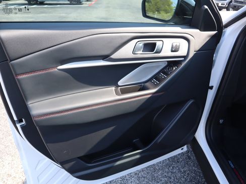 New 2025 Ford Explorer ST w/ Sun And Sound Package image 15