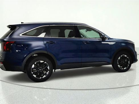 Used 2024 Kia Sorento S w/ Panoramic Sunroof Package AWD/4WD image 7