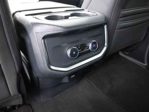 Used 2025 Ford Expedition Active RWD image 14