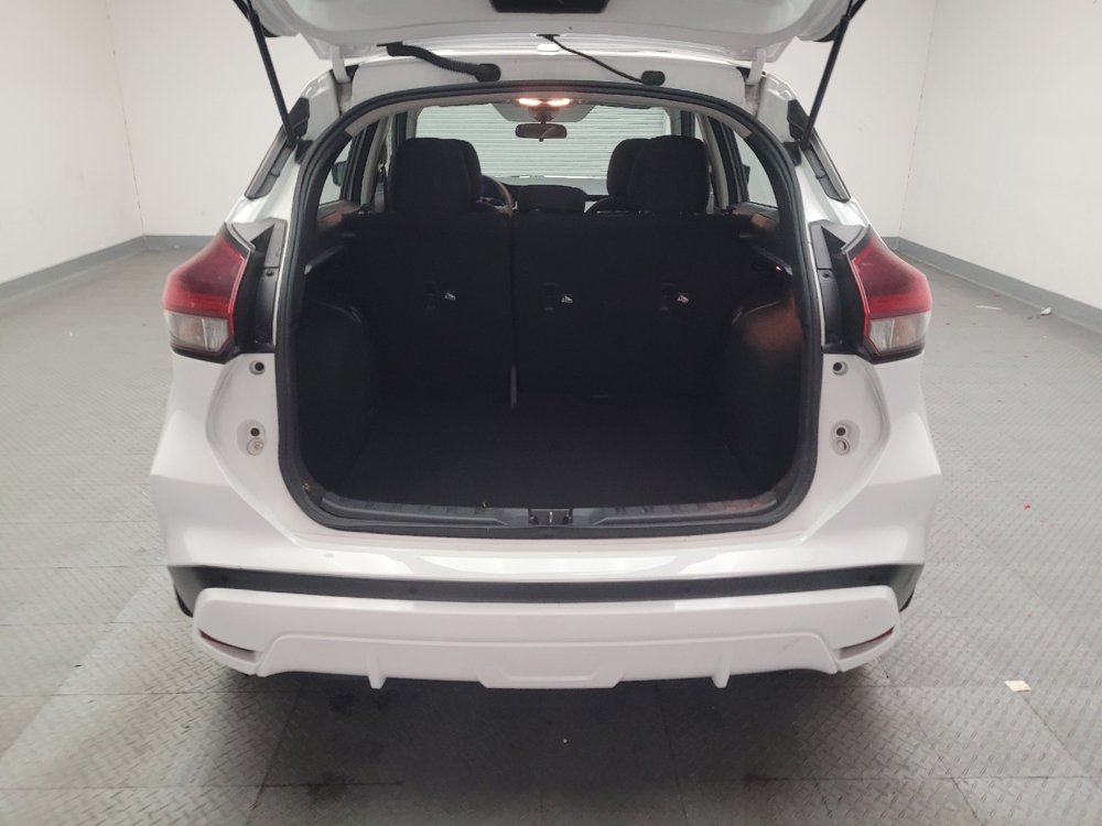 Used 2021 Nissan Kicks S FWD image 29