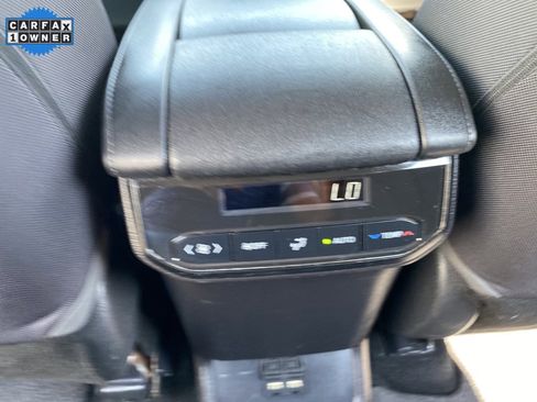 Used 2020 Toyota Highlander LE image 24