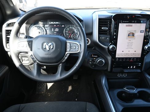 Used 2025 RAM 1500 Big Horn AWD/4WD image 17