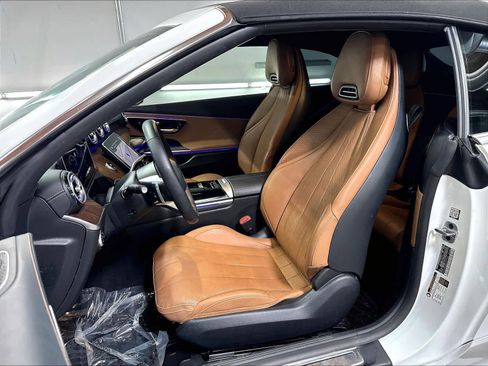 Used 2025 Mercedes-Benz CLE 450 4MATIC Cabriolet image 26