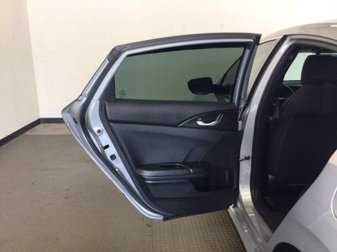 Used 2021 Honda Civic Sport image 16