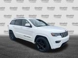 Used 2020 Jeep Grand Cherokee Altitude image 2