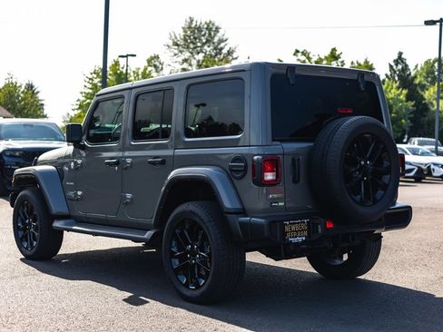 Used 2021 Jeep Wrangler Unlimited Sahara AWD/4WD image 10