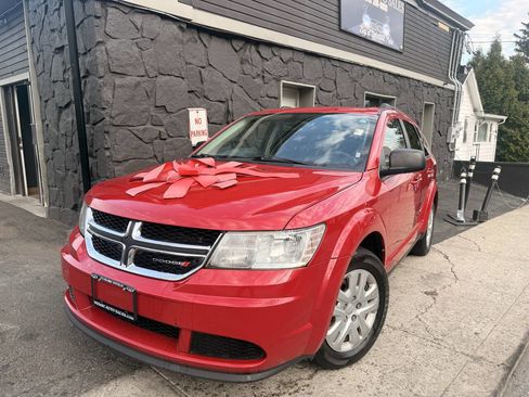 Used 2018 Dodge Journey SE FWD image 2
