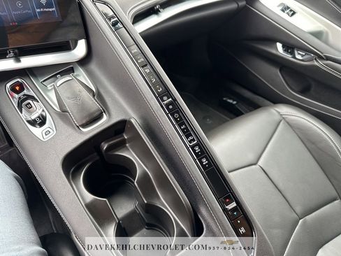 Used 2025 Chevrolet Corvette Stingray Coupe w/ 1LT image 16