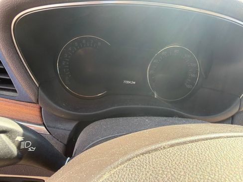Used 2019 Lincoln MKC Select w/ Select Plus Package AWD/4WD image 8
