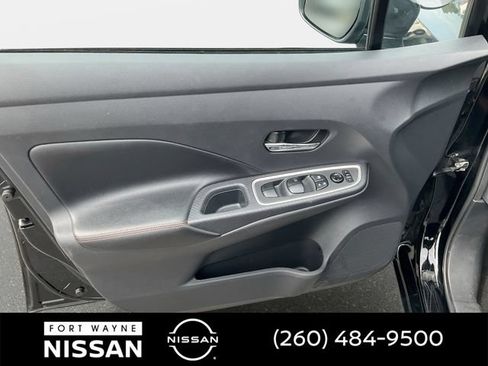 Used 2024 Nissan Versa SR FWD image 27
