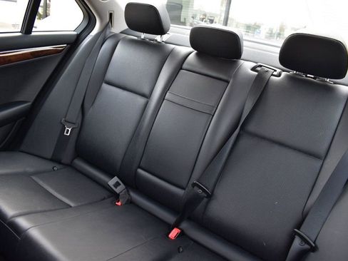 Used 2013 Mercedes-Benz C 300 4MATIC Sedan image 19