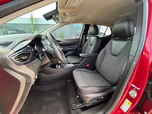 Used 2021 Buick Encore GX Preferred w/ Cold Weather Comfort Package AWD/4WD image 26