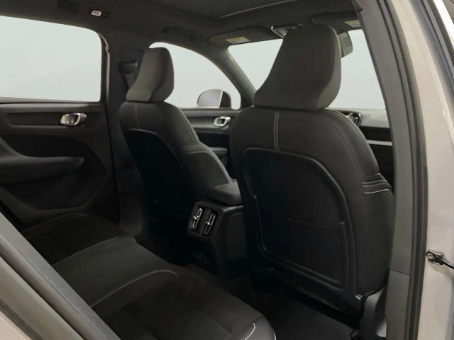 Used 2023 Volvo XC40 Recharge Ultimate AWD/4WD image 71