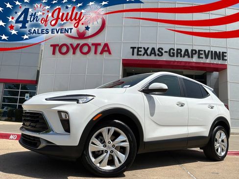 Used 2025 Buick Encore GX Preferred FWD image 1