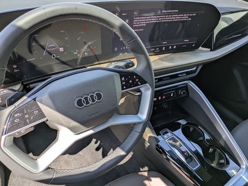 New 2025 Audi Q5 Premium w/ Convenience Package AWD/4WD image 15