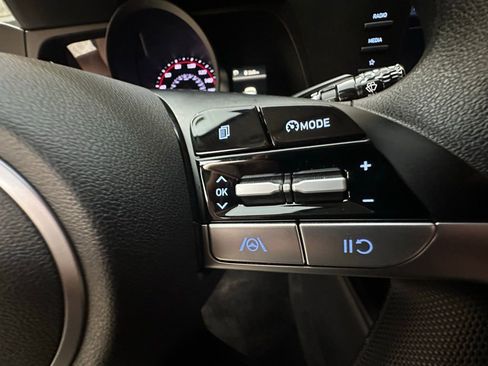 Certified 2023 Hyundai Elantra SEL image 23