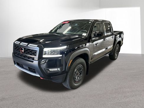 Certified 2025 Nissan Frontier PRO-4X w/ Pro Premium Package AWD/4WD image 11