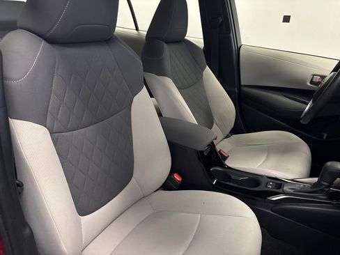 Used 2022 Toyota Corolla LE image 32