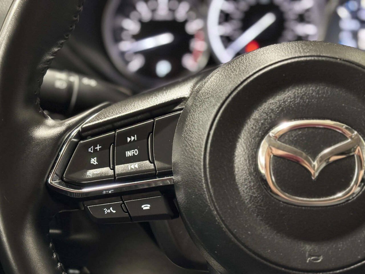 Used 2025 MAZDA CX-5 AWD 2.5 S w/ Select Package image 32