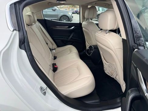 Used 2018 Maserati Ghibli S GranLusso image 11