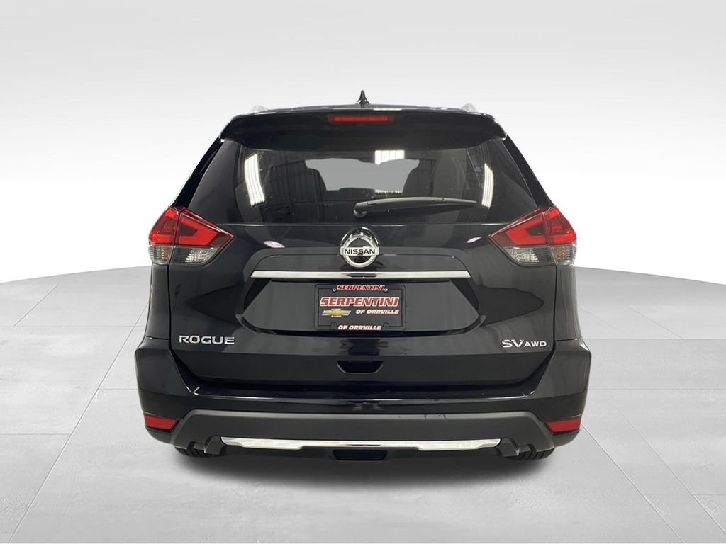 Used 2018 Nissan Rogue SV w/ Premium Package AWD/4WD image 9