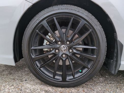Used 2024 Toyota Camry XSE FWD image 12