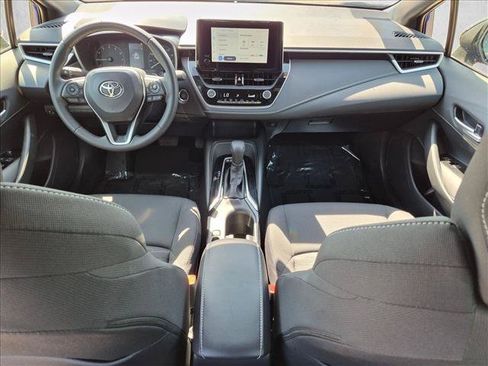 Used 2025 Toyota Corolla SE FWD image 18