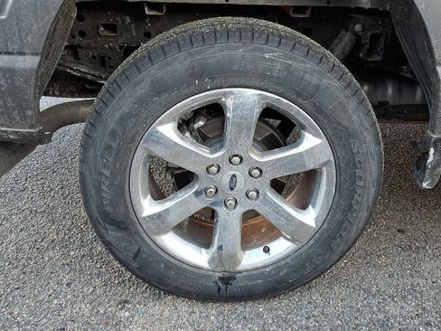 Used 2022 Ford F150 Lariat image 6