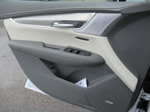 New 2025 Cadillac XT5 Premium Luxury w/ Technology Package image 29