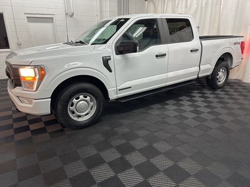 Used 2023 Ford F150 XL w/ Trailer Tow Package image 5