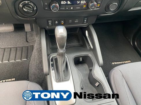 Used 2023 Nissan Frontier SV w/ Technology Package image 35