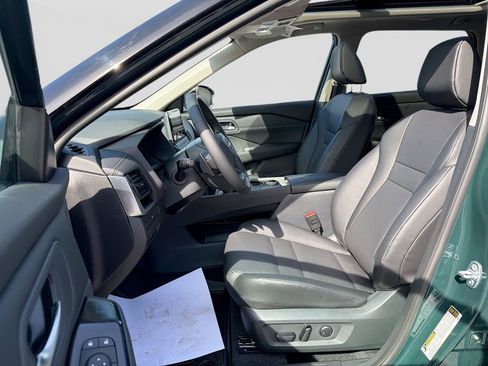 Used 2026 Nissan Rogue Dark Armor image 15