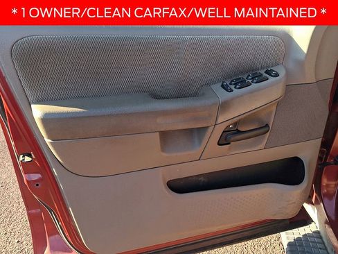 Used 2002 Ford Explorer XLT image 12