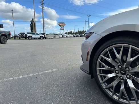 New 2025 Ford Mustang Premium image 24