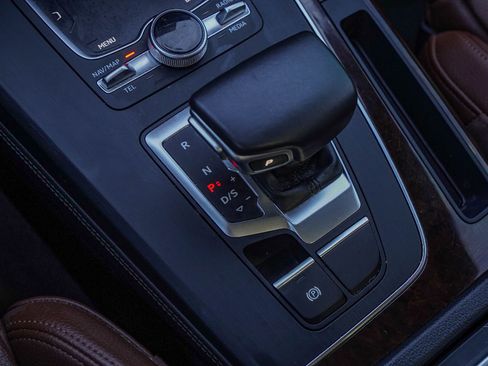 Used 2019 Audi Q5 2.0T Premium Plus w/ Premium Plus Package image 20