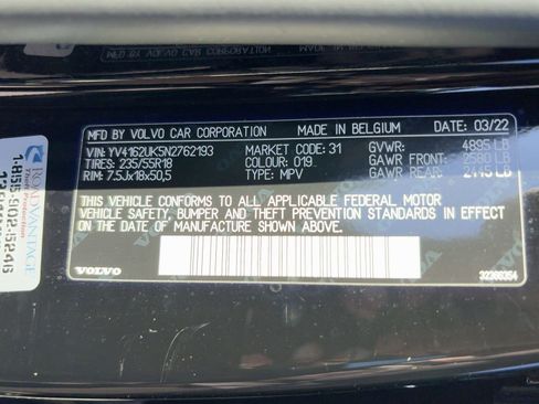 Certified 2022 Volvo XC40 T5 Momentum image 18