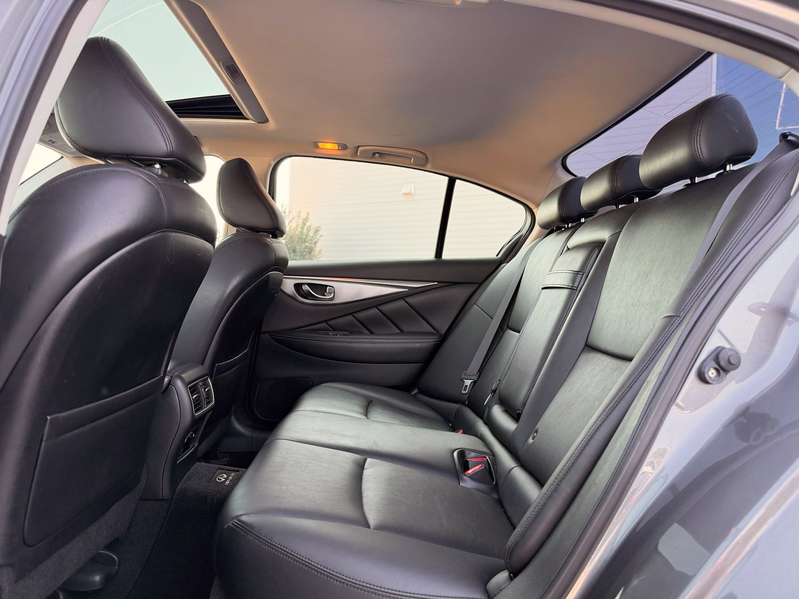 Used 2014 INFINITI Q50 Premium w/ Navigation Package AWD/4WD image 20