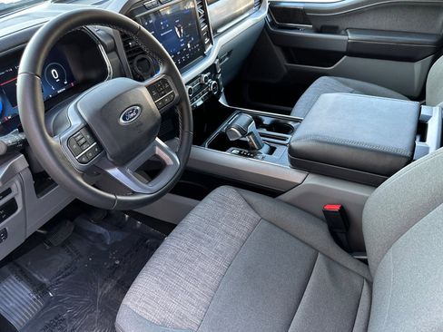 Used 2023 Ford F150 Lightning XLT image 10