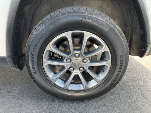 Used 2014 Jeep Grand Cherokee Limited image 13