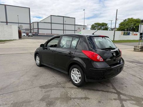 Used 2011 Nissan Versa 1.8 S w/ Plus Pkg FWD image 4