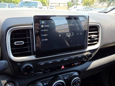 New 2025 Hyundai Venue SEL image 26