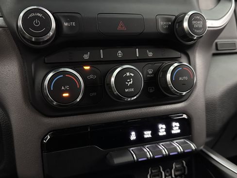 Used 2020 RAM 1500 Big Horn RWD image 16
