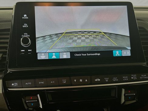 Used 2025 Honda Odyssey Sport-L image 25