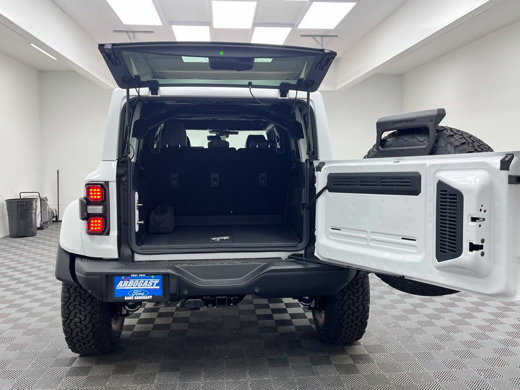 New 2026 Ford Bronco Raptor w/ Interior Carbon Fiber Pack AWD/4WD image 11
