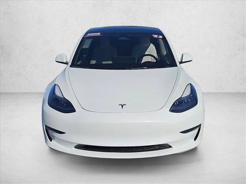 Used 2023 Tesla Model 3 Standard Range RWD image 2