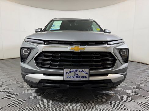 Used 2024 Chevrolet TrailBlazer LT FWD image 5