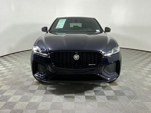 Used 2025 Jaguar F-PACE R-Dynamic S image 7
