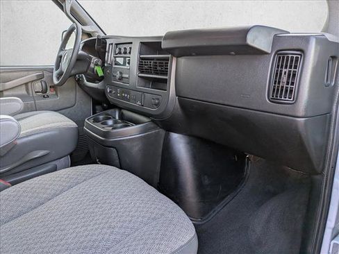 Used 2025 Chevrolet Express 3500 LT w/ LT Preferred Equipment Group image 21